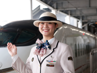 JR九州客室乗務員、JR西日本新幹線パーサーになる！