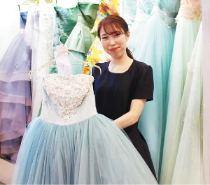 ドレススタイリスト