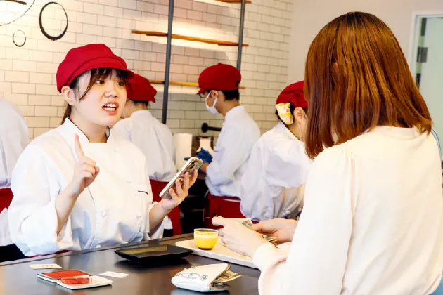 店舗オーナーになれるのはここだけ!校舎内「U29カフェ」01