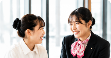 在校生スタッフが皆さんをおもてなし！
